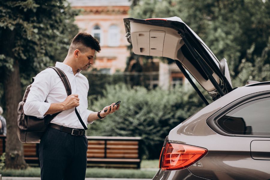 Reliable Taxi Services in Bagshot – Serving Bagshot Park and Beyond